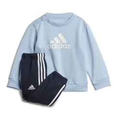 Adidas Un completo fatto per giocare.